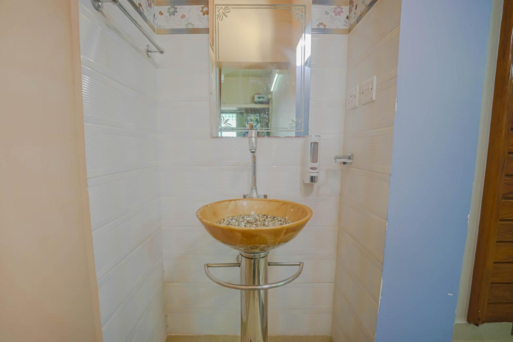 UDUPI Homestay Hill top villa Dendoorkatte Exteriör bild